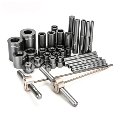 Boîte à outils pour le retrait et l'installation de roulements à billes